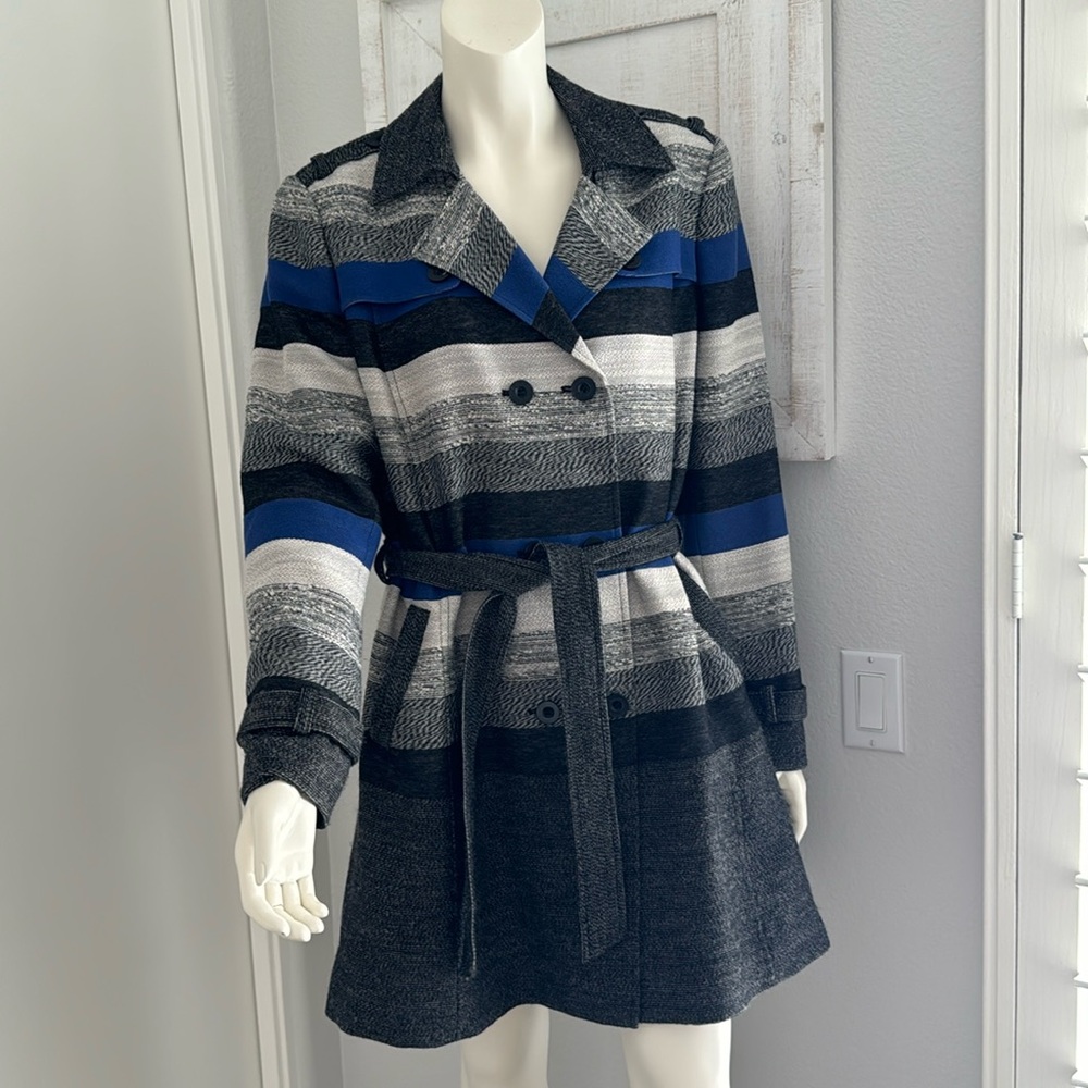 Classique Entier Striped Blue Gray Trench Coat Jacket Wool Blend
Women's XL